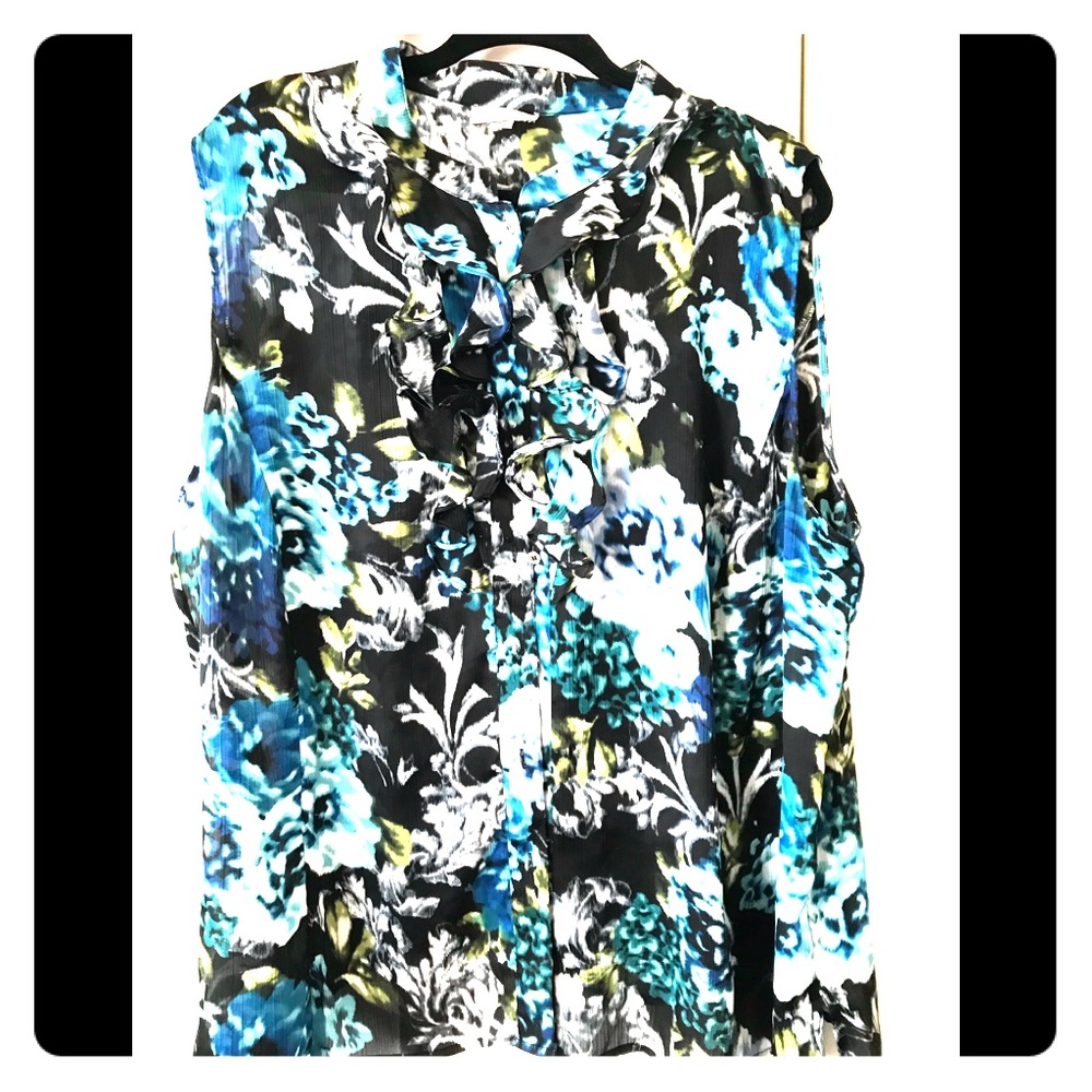 Tahari Arthur S. Levine Ruffle front top